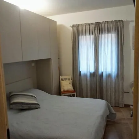 Superbe Dans Petite Résidence . * Badesi